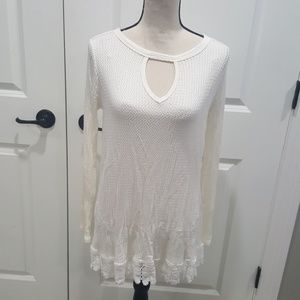 Light knit lace tunic